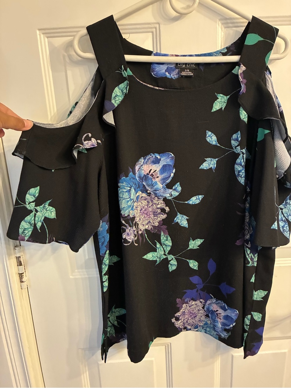 City Chic Black Cold-Shoulder Floral Blouse with Blue & Green Accents